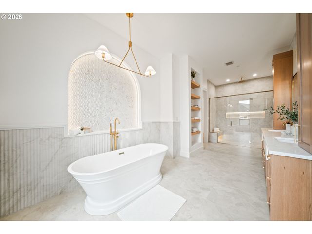 697 SOMMERSET Rd, Woodland, WA 98674