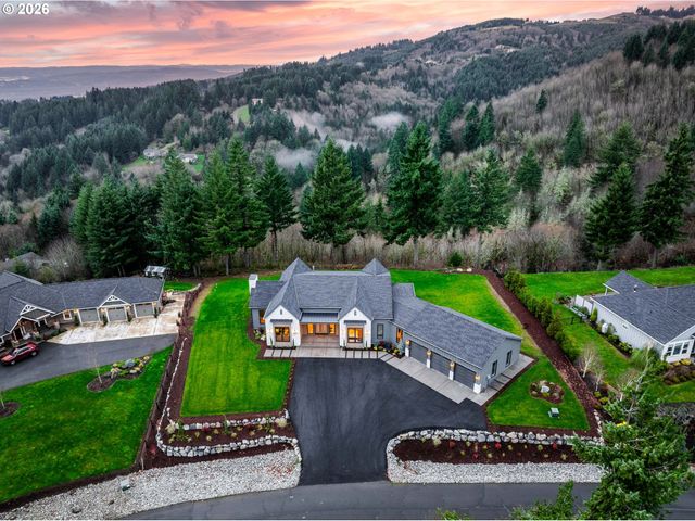 697 SOMMERSET Rd, Woodland, WA 98674