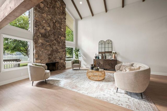 18209 Wildflower Dr, Penn Valley, CA 95946