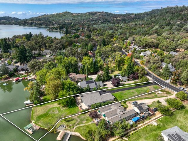 18209 Wildflower Dr, Penn Valley, CA 95946