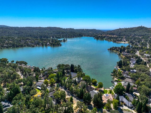 18209 Wildflower Dr, Penn Valley, CA 95946