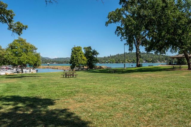 18209 Wildflower Dr, Penn Valley, CA 95946