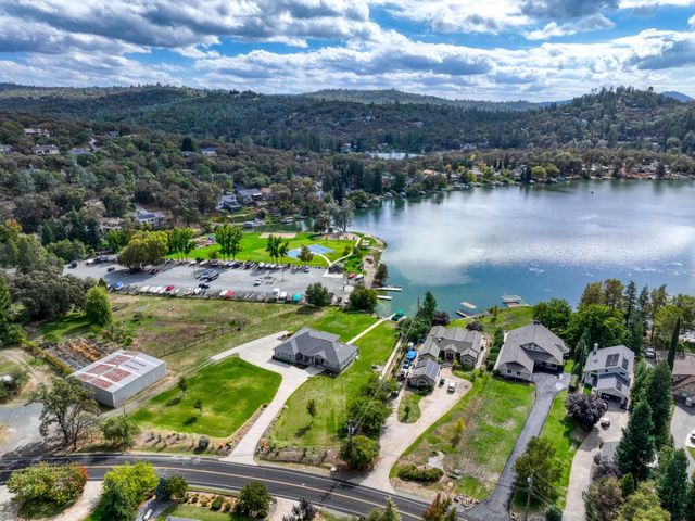 18209 Wildflower Dr, Penn Valley, CA 95946