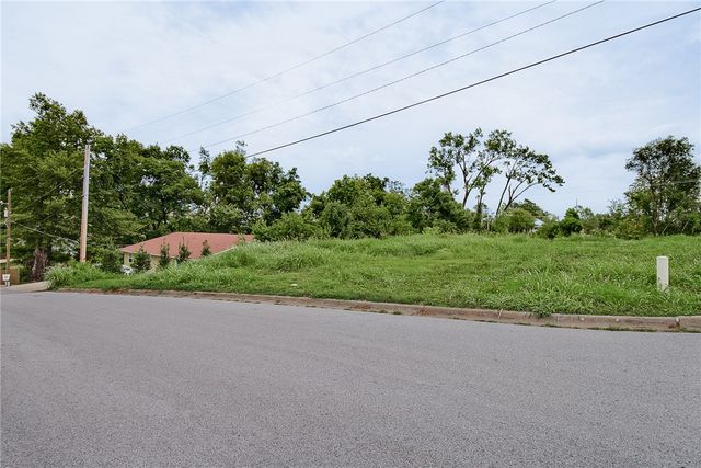 NW 3rd Street, Bentonville, AR 72712