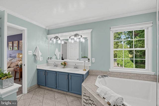 1402 COPPER BEECH CT, Sykesville, MD 21784