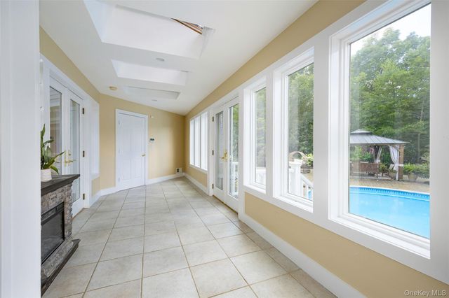 3302 Route 55, Pawling, NY 12564