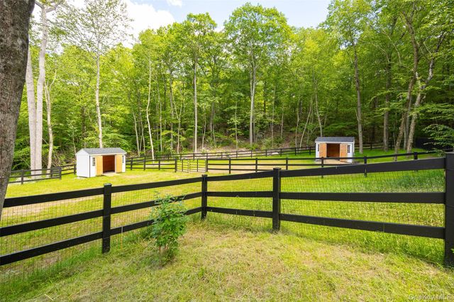 3302 Route 55, Pawling, NY 12564