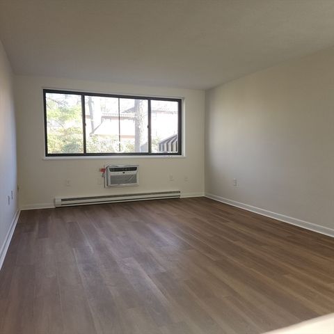 1323 Worcester Rd G7, Framingham, MA 01701