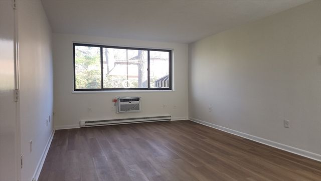 1323 Worcester Rd G7, Framingham, MA 01701