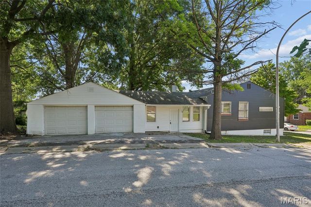 837 Wall Street, St Louis, MO 63147