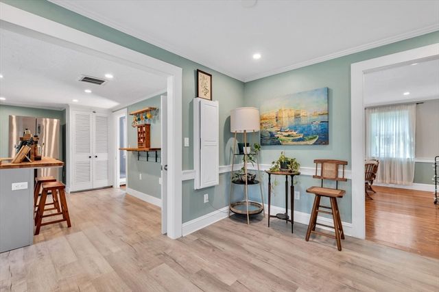 44 Maple Avenue, Barnstable, MA 02601