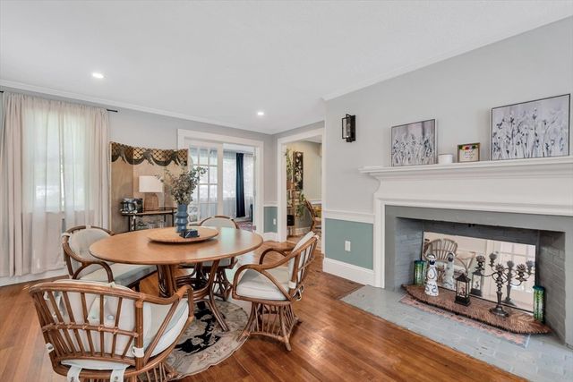 44 Maple Avenue, Barnstable, MA 02601
