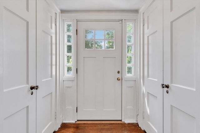 44 Maple Avenue, Barnstable, MA 02601