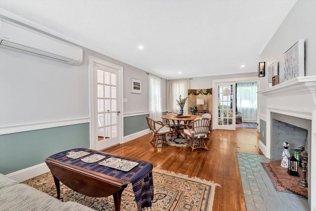 44 Maple Avenue, Barnstable, MA 02601