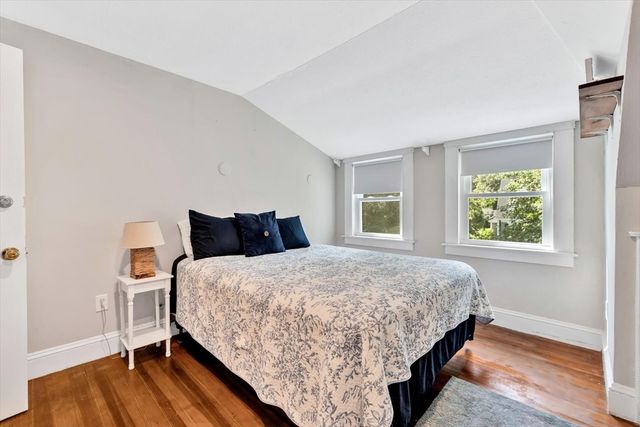 44 Maple Avenue, Barnstable, MA 02601