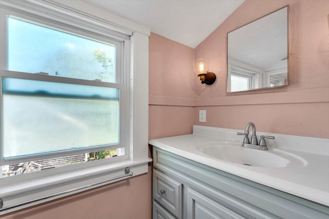44 Maple Avenue, Barnstable, MA 02601