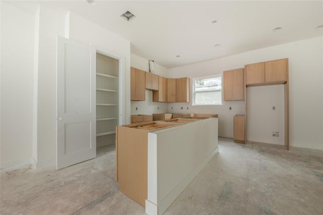 1507 W 23rd Street A, Houston, TX 77008