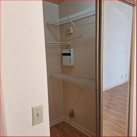 410 Harbour Pointe Way, Greenacres, FL 33413