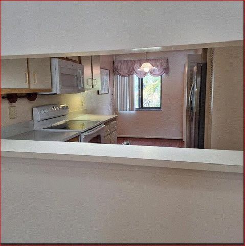 410 Harbour Pointe Way, Greenacres, FL 33413