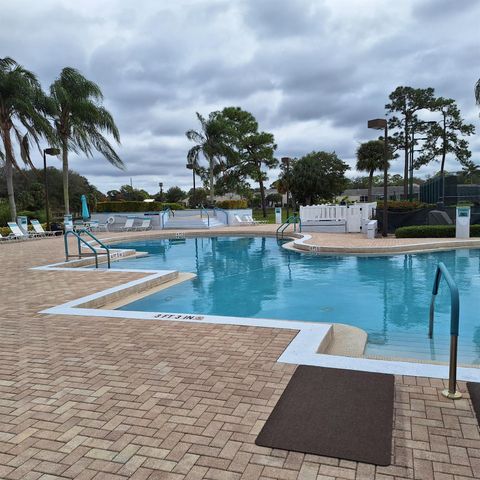 410 Harbour Pointe Way, Greenacres, FL 33413