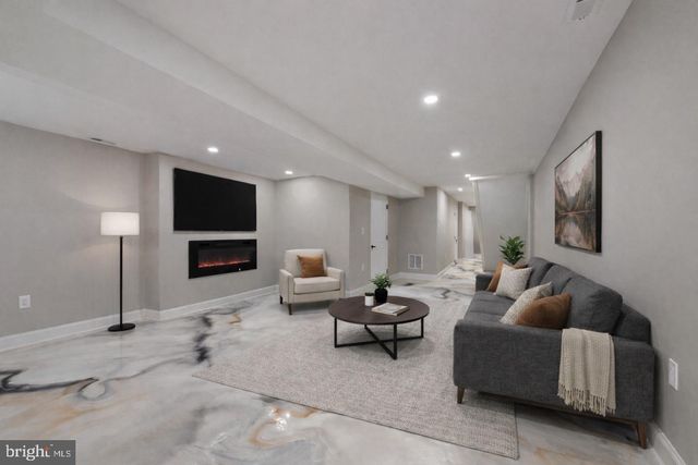 318 N STRICKER ST, Baltimore, MD 21223