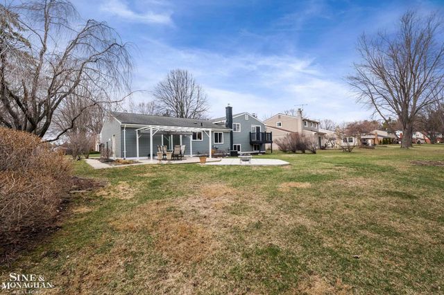 19330 Bainbridge Avenue, Livonia, MI 48152