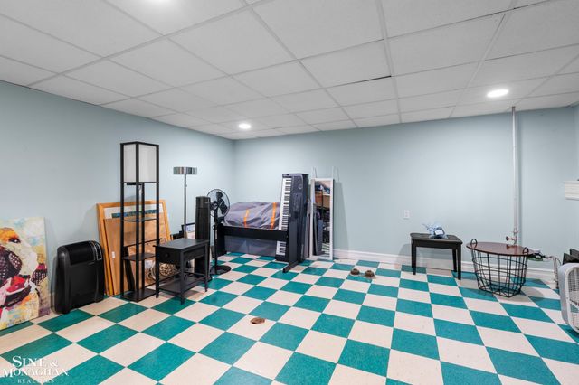 19330 Bainbridge Avenue, Livonia, MI 48152