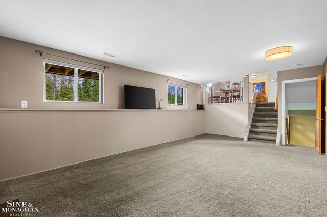 19330 Bainbridge Avenue, Livonia, MI 48152