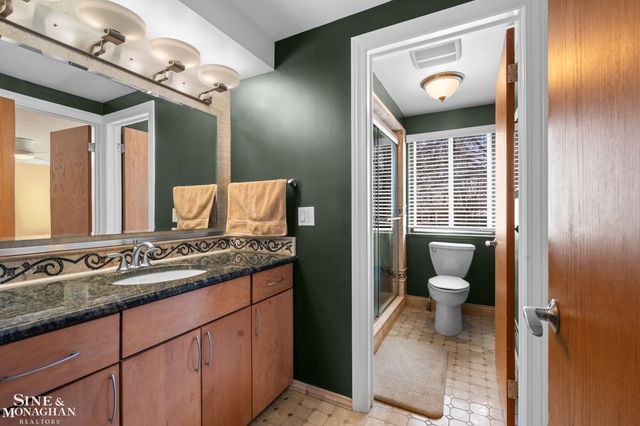 19330 Bainbridge Avenue, Livonia, MI 48152