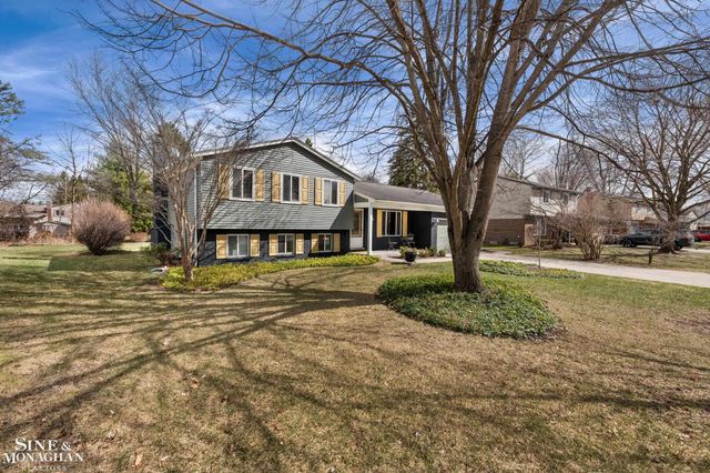 19330 Bainbridge Avenue, Livonia, MI 48152
