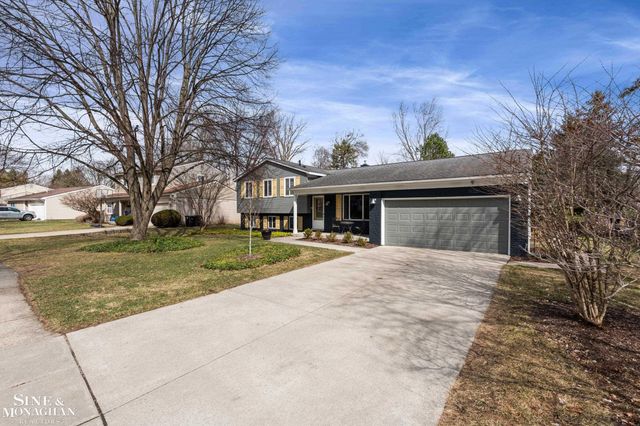 19330 Bainbridge Avenue, Livonia, MI 48152