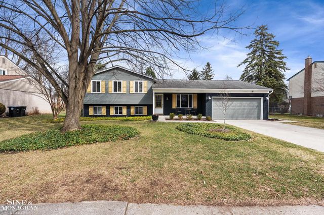 19330 Bainbridge Avenue, Livonia, MI 48152