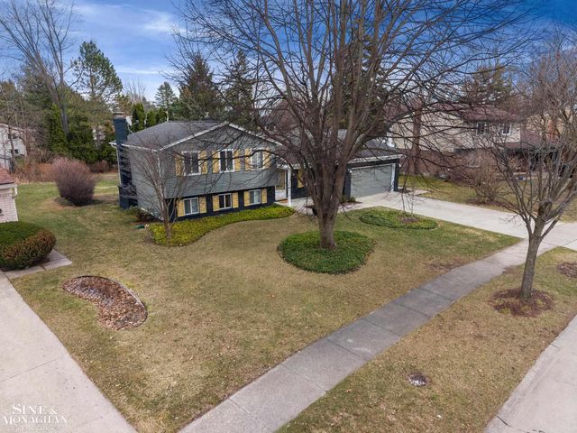 19330 Bainbridge Avenue, Livonia, MI 48152