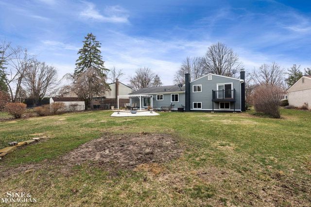 19330 Bainbridge Avenue, Livonia, MI 48152