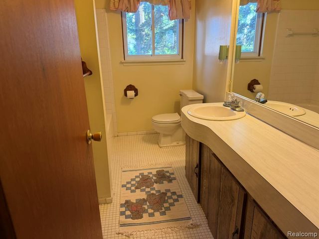 22475 Cranbrook Street, Trenton, MI 48183