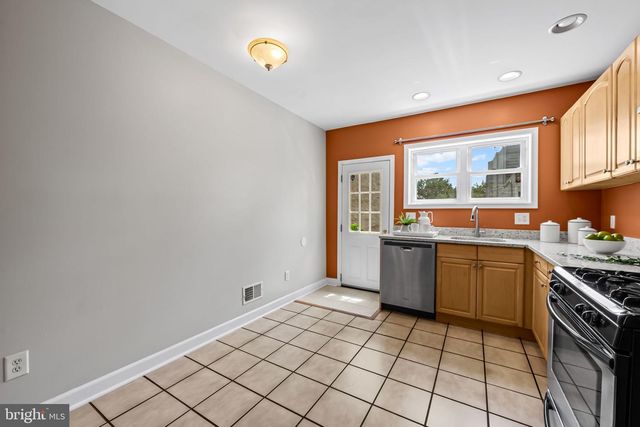 1125 HAUBERT ST, Baltimore, MD 21230