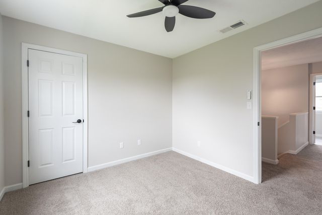 203 Doncaster Road, Versailles, KY 40383