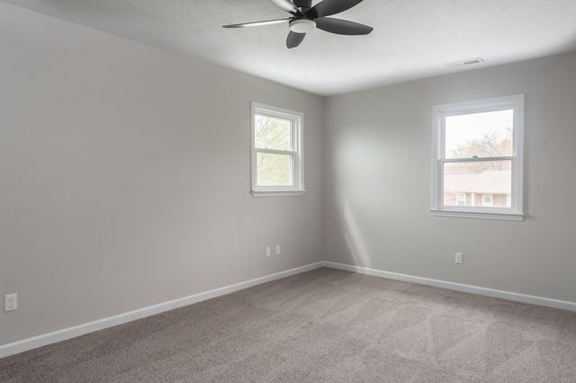 203 Doncaster Road, Versailles, KY 40383