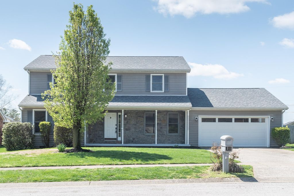 203 Doncaster Road, Versailles, KY 40383