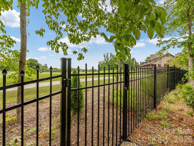 1200 Firethorne Club Drive, Waxhaw, NC 28173