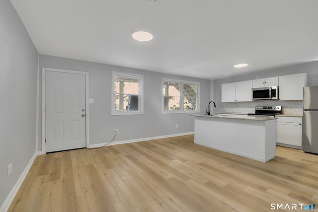 196 Hartford Road A, Manchester, CT 06040