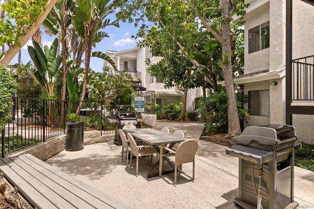 3020 Cowley Way 207, San Diego, CA 92117