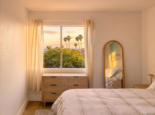3020 Cowley Way 207, San Diego, CA 92117