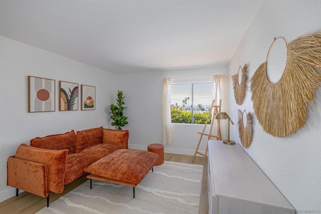 3020 Cowley Way 207, San Diego, CA 92117