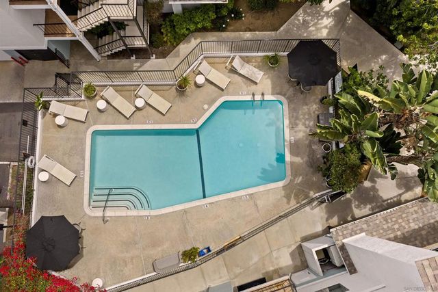 3020 Cowley Way 207, San Diego, CA 92117