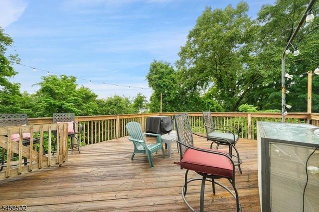62 Vreeland Ave, Bloomingdale Boro, NJ 07403