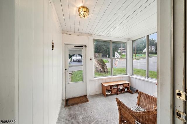 62 Vreeland Ave, Bloomingdale Boro, NJ 07403