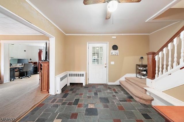 62 Vreeland Ave, Bloomingdale Boro, NJ 07403