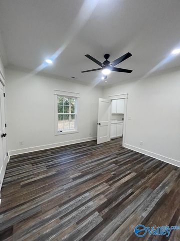 146 Carrington Lane, Albertville, AL 35950