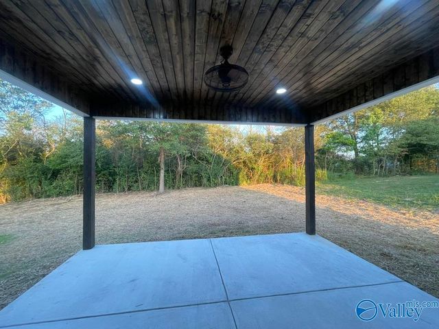 146 Carrington Lane, Albertville, AL 35950